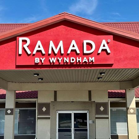 Ramada By Wyndham Lumberton Hotel Kültér fotó