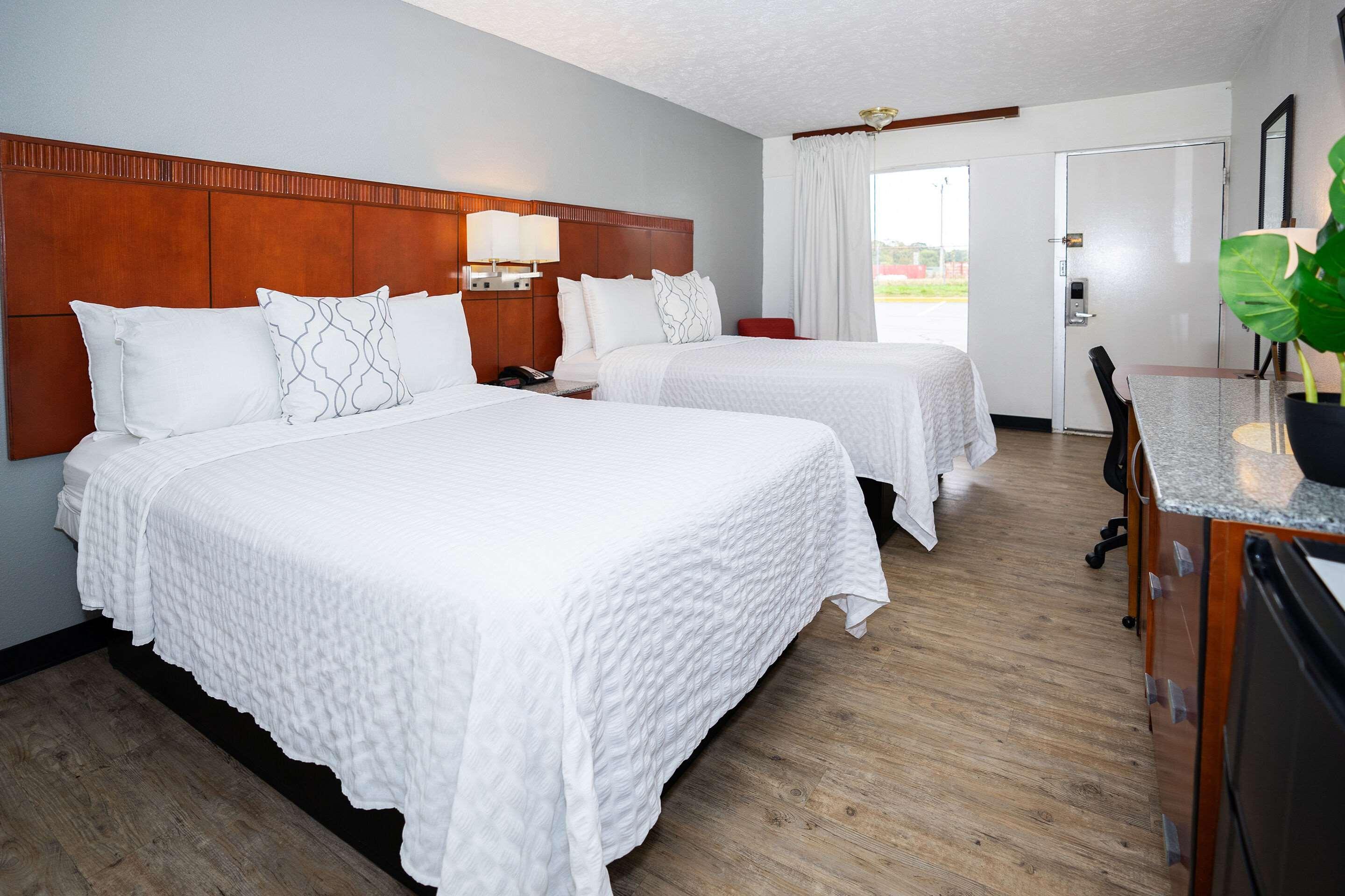 Ramada By Wyndham Lumberton Hotel Kültér fotó