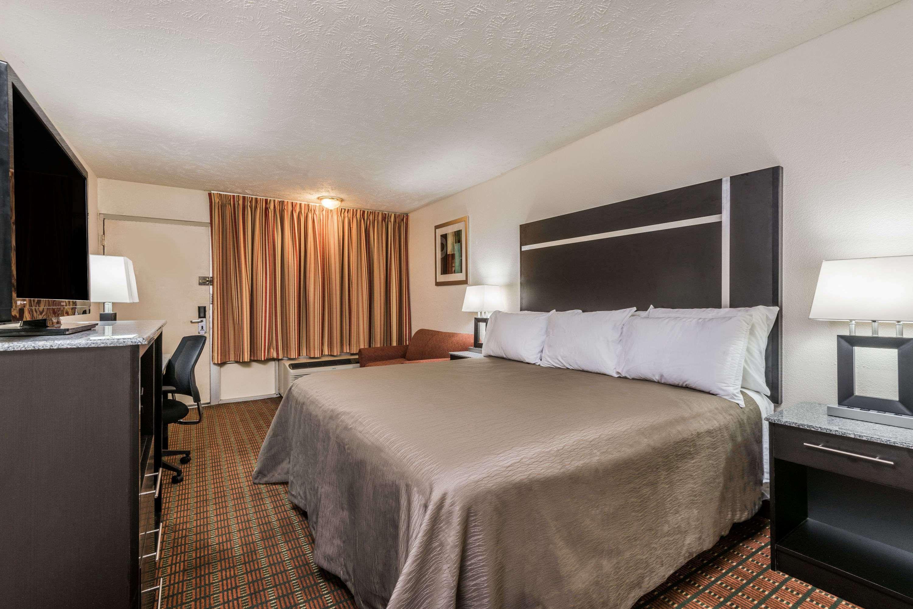 Ramada By Wyndham Lumberton Hotel Kültér fotó